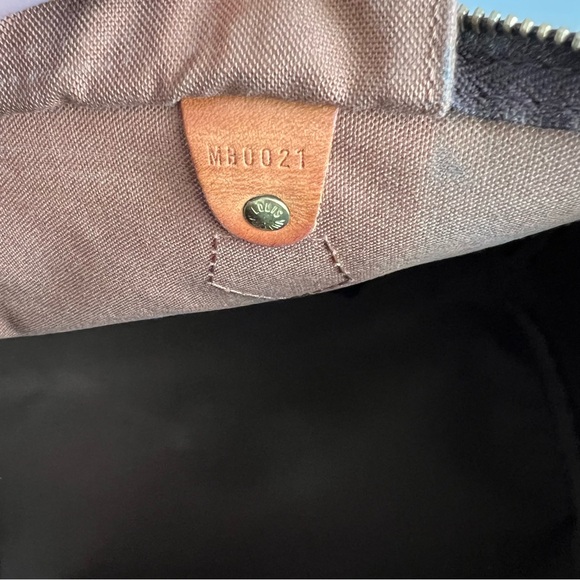 VINTAGE AUTHENTIC LOUIS VUITTON SPEEDY - CIRCA 2001 - MADE IN FRANCE - SIZE 32 - Picture 13 of 16
